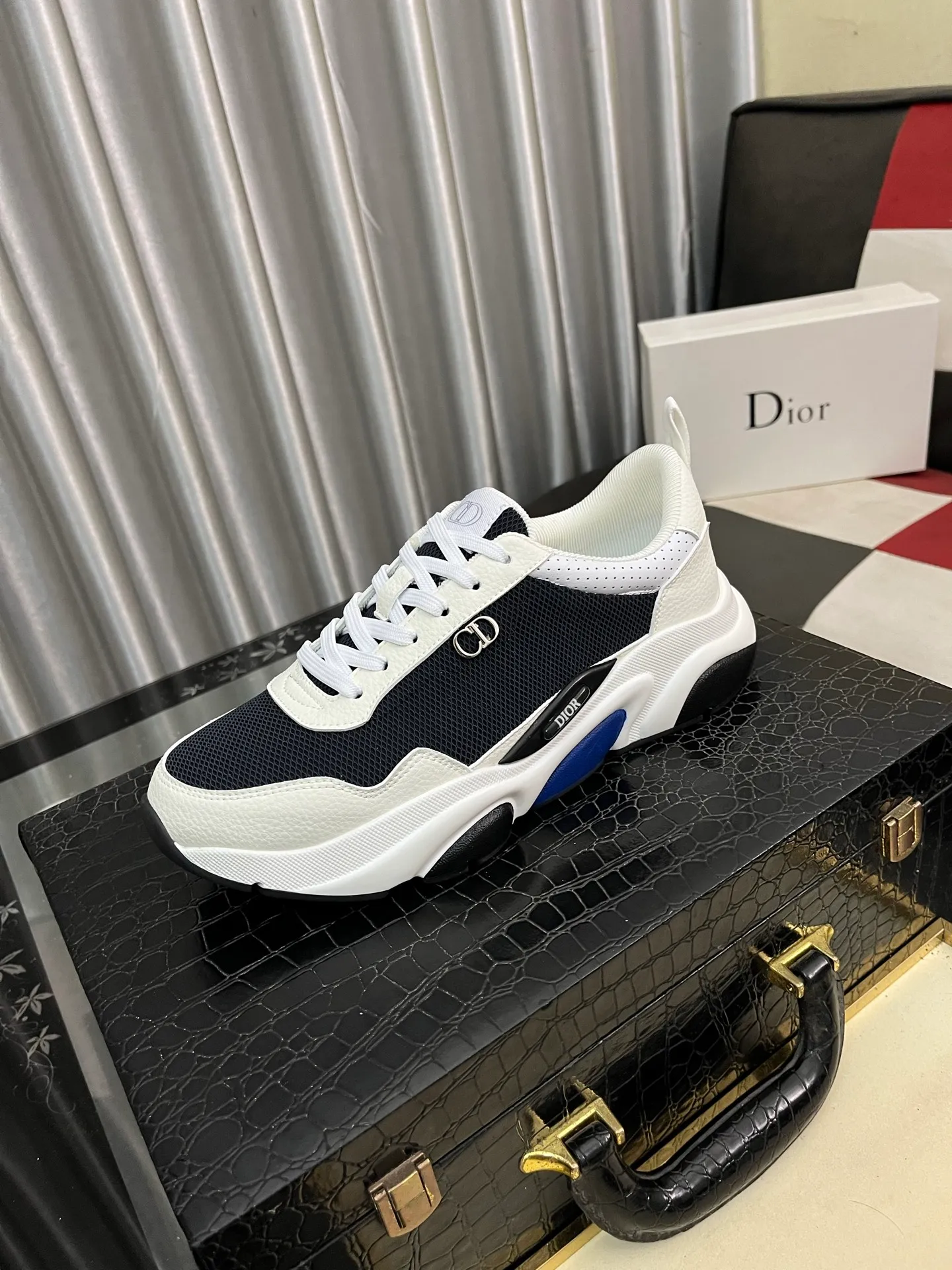 Men's Men's Shoes 💰458⌚️⌚️《DIOR*》The latest hot-selling casual shoes, top brand [seduce] luxury~purchase, top~quality. [Strong] The upper is made of imported breathable cowhide material ➕ breathable sheepskin feet (•) with fine workmanship. Original personalized fashionable soft rubber wear-resistant outsole, size: 38-444️⃣colors available